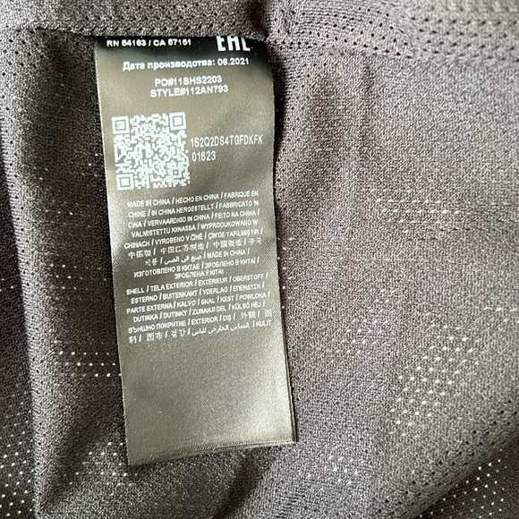 GUESS Men’s Black Windbreaker Rain Jacket with Hood Size L - Picture 6 of 12